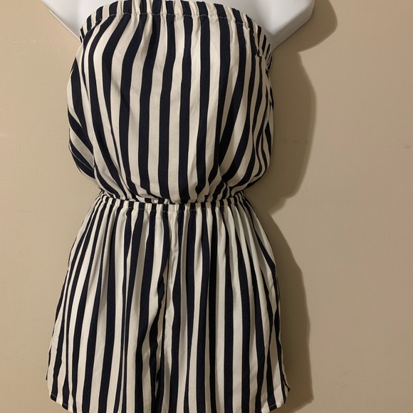 H&M Divided brand striped romper shorts - Picture 2 of 8